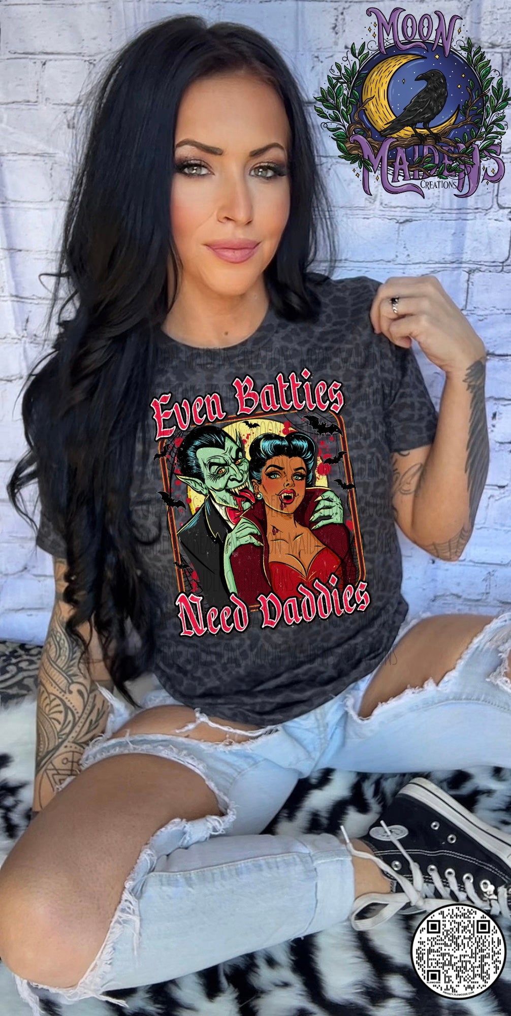 Baddies need daddies T shirt