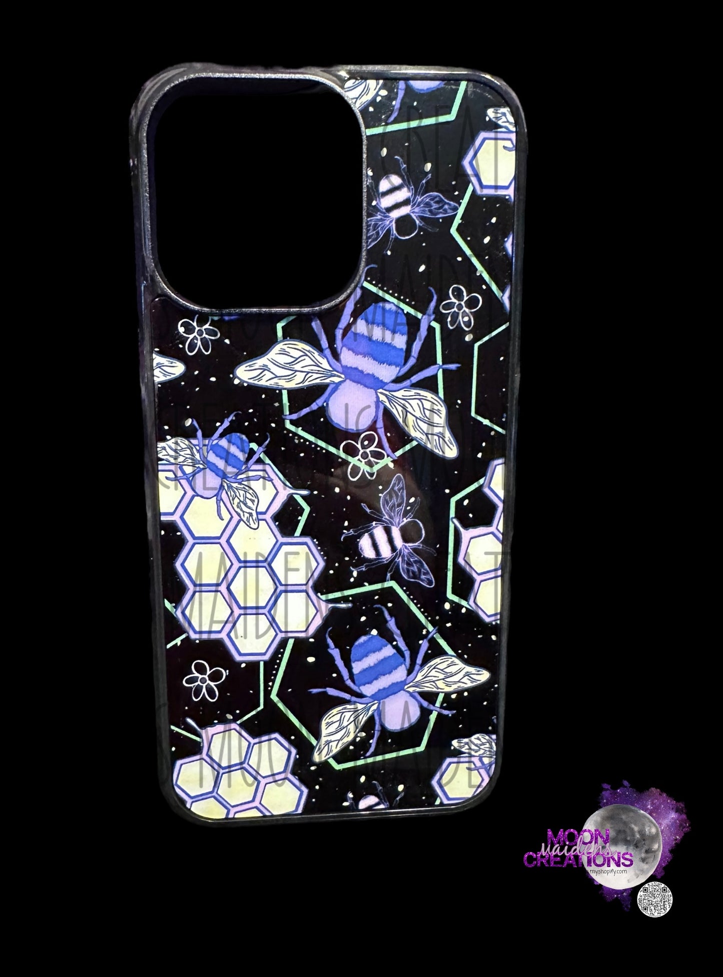 Busy bees Phone Case